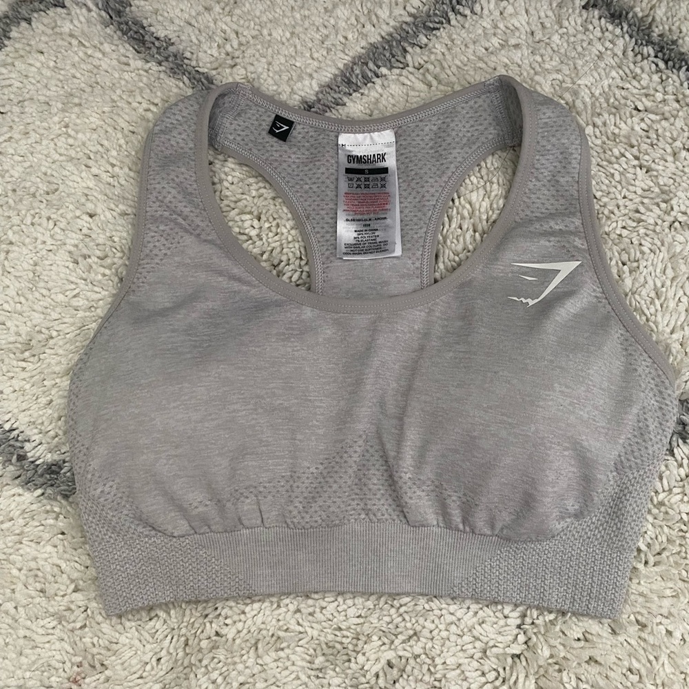 Gymshark Vital Seamless Sports Bra in Grey size S